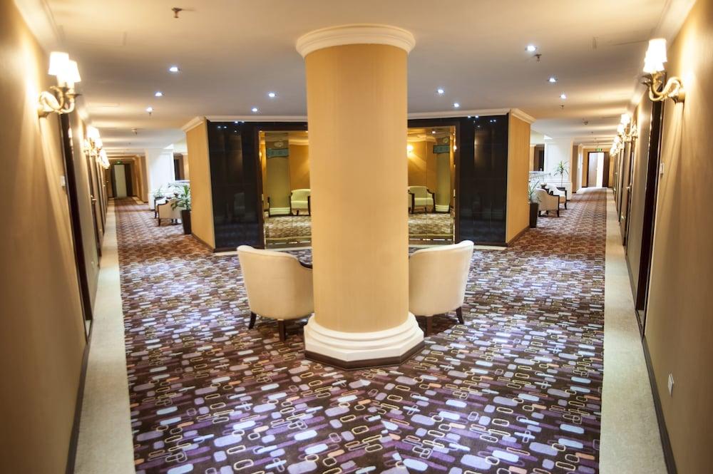 Capital Hotel And Spa — 8