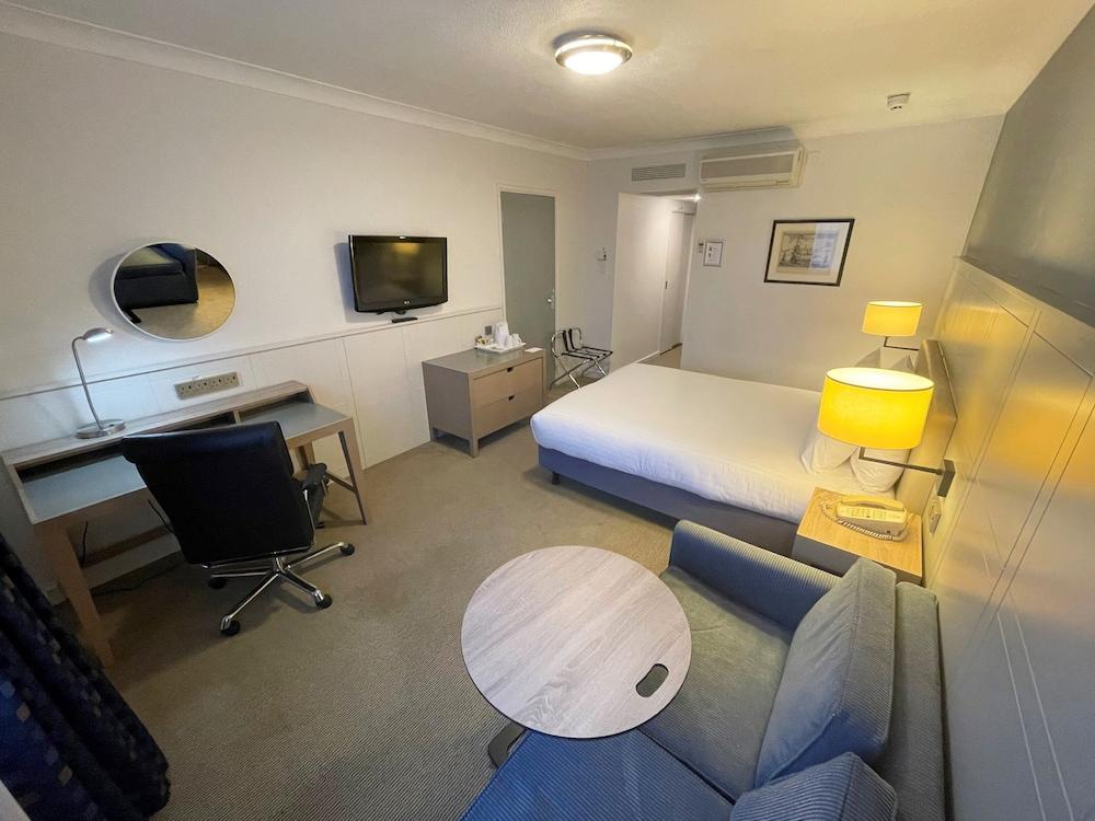 Holiday Inn Hull Marina — 1