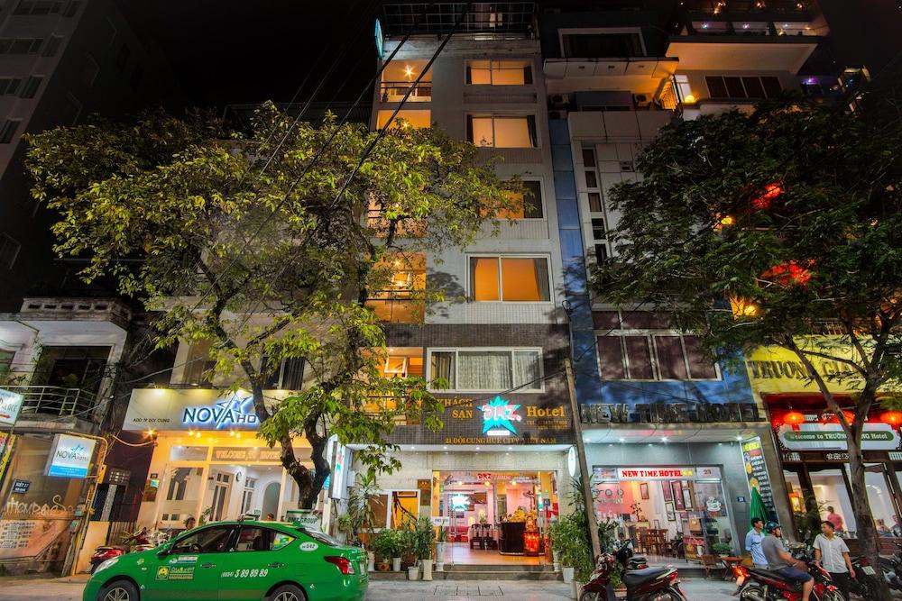 DMZ Hotel — 7