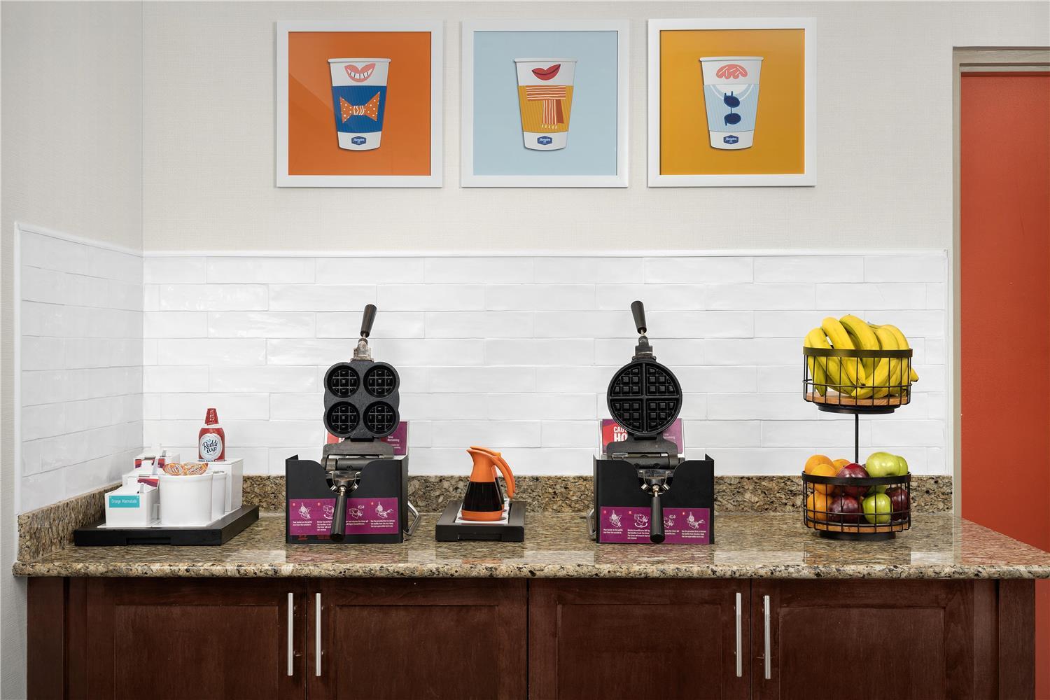 Hampton Inn Fayetteville Fort Bragg — 8