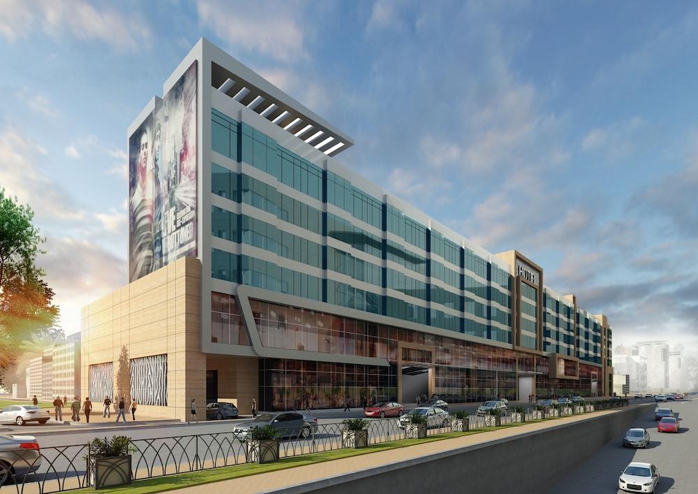 STUDIO M ARABIAN PLAZA HOTEL BY MILLENNIUM — 3