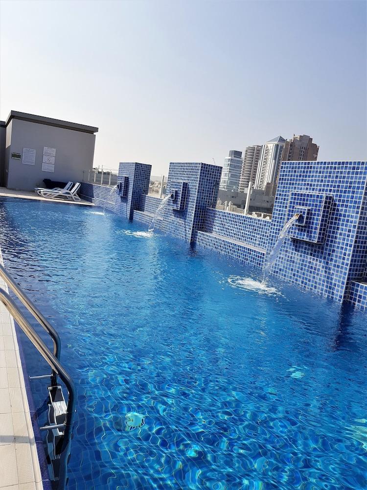 Tulip Hotel Apartment Bur Dubai — 3
