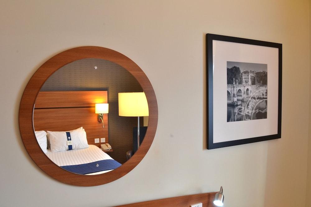Hampton By Hilton Braintree — 8