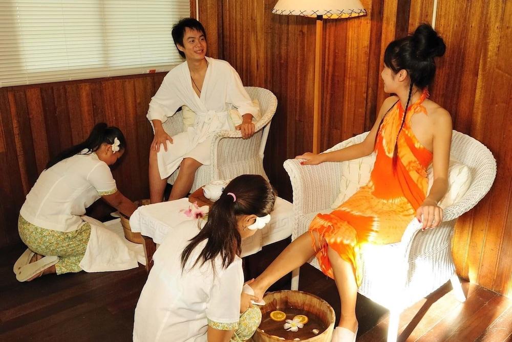 Airai Water Paradise Hotel and Spa — 9