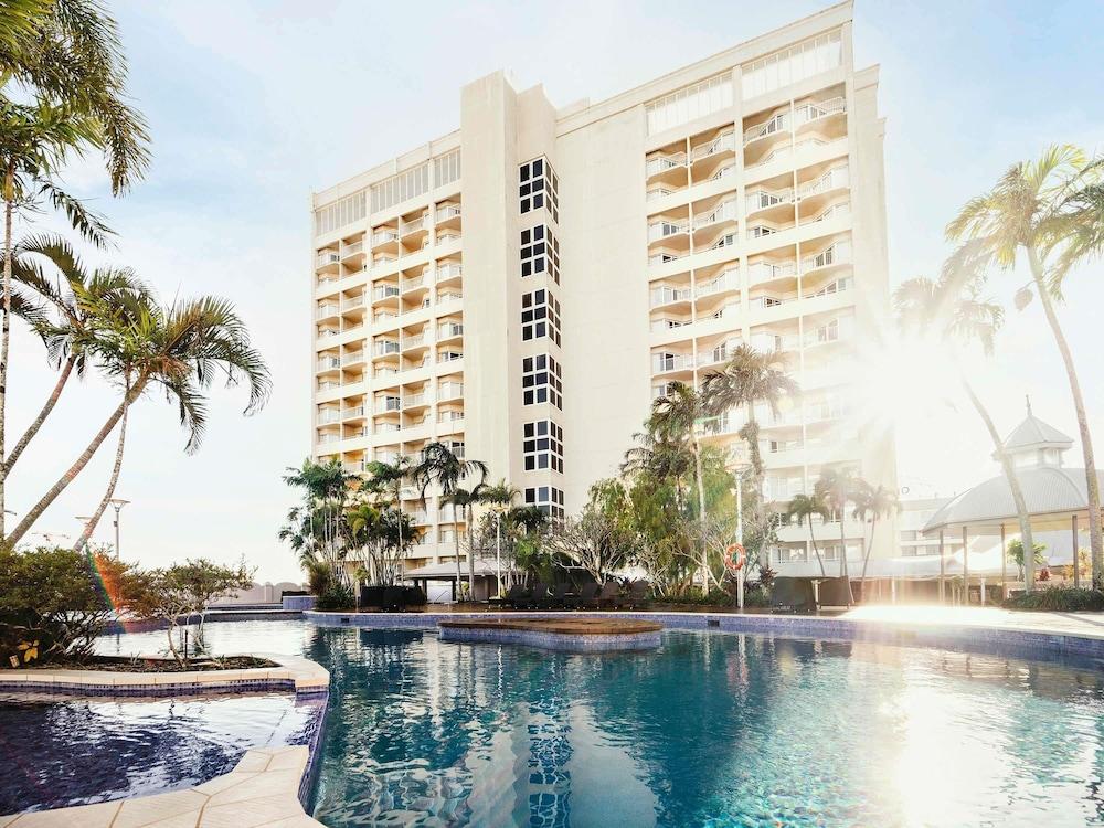 PULLMAN CAIRNS INTERNATIONAL — 4