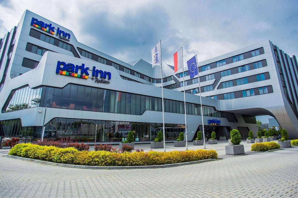 PARK INN BY RADISSON KRAKOW 132084 — 1