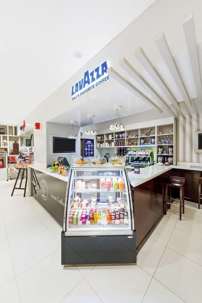 Citymax Hotel Al Barsha at the Mall — 9