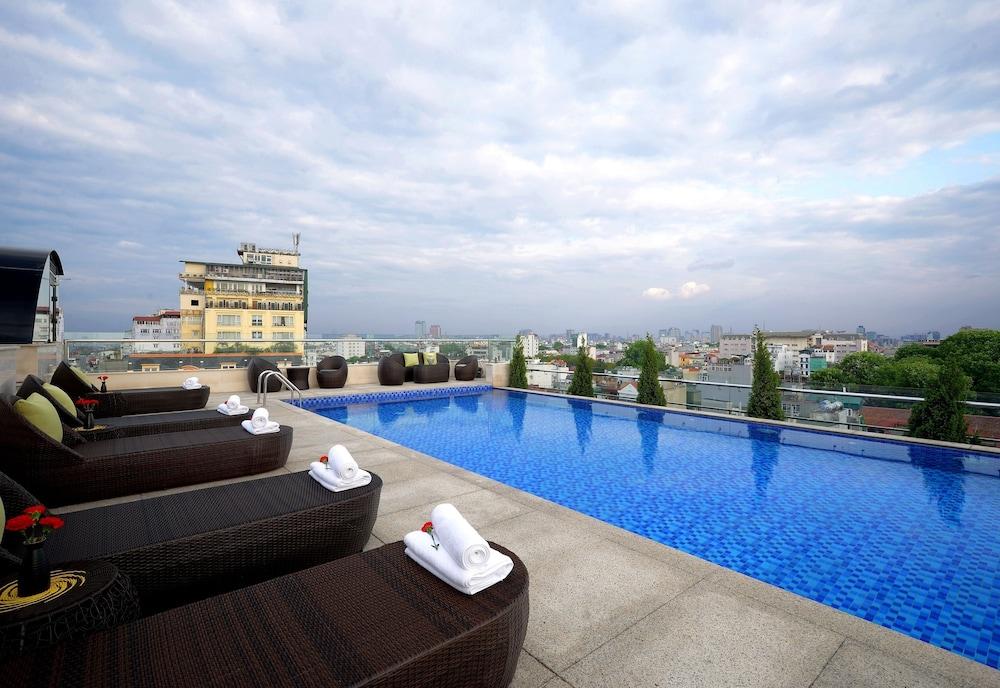 Le Jardin Hotel Haute Couture — 4
