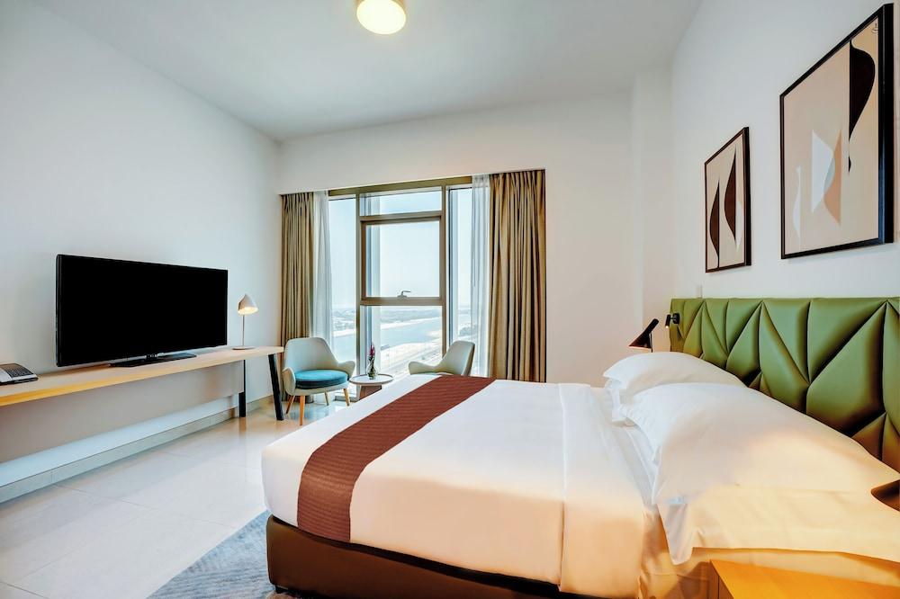Capital Suites Hotel Apartments — 10