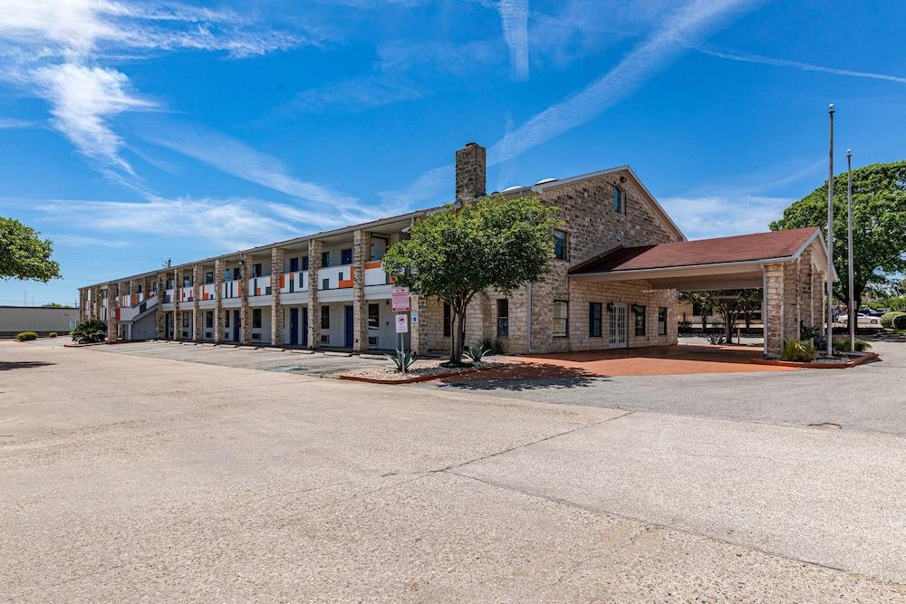 Motel6 Georgetown, TX — 3