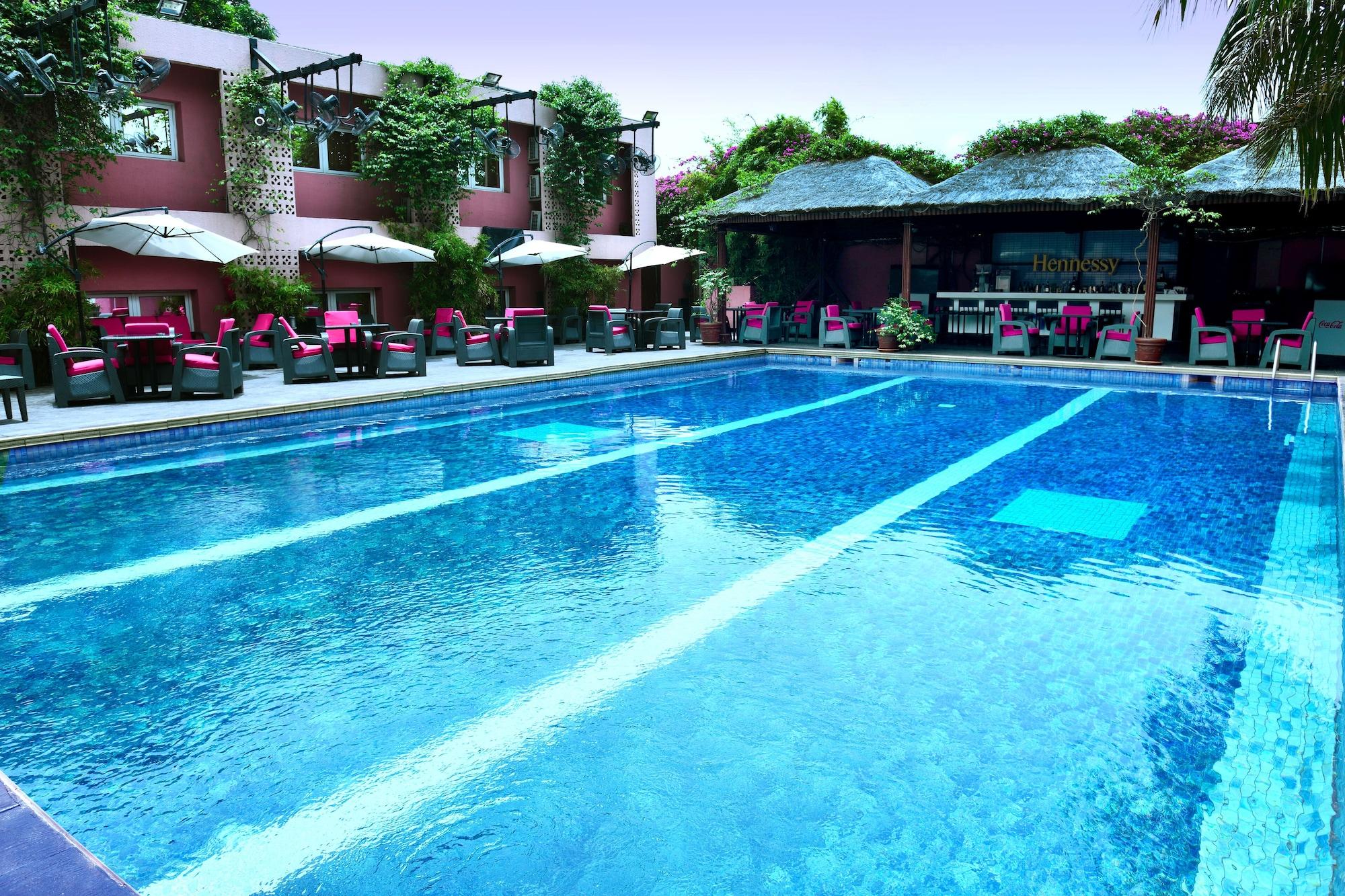 THE BLOWFISH HOTEL — 1