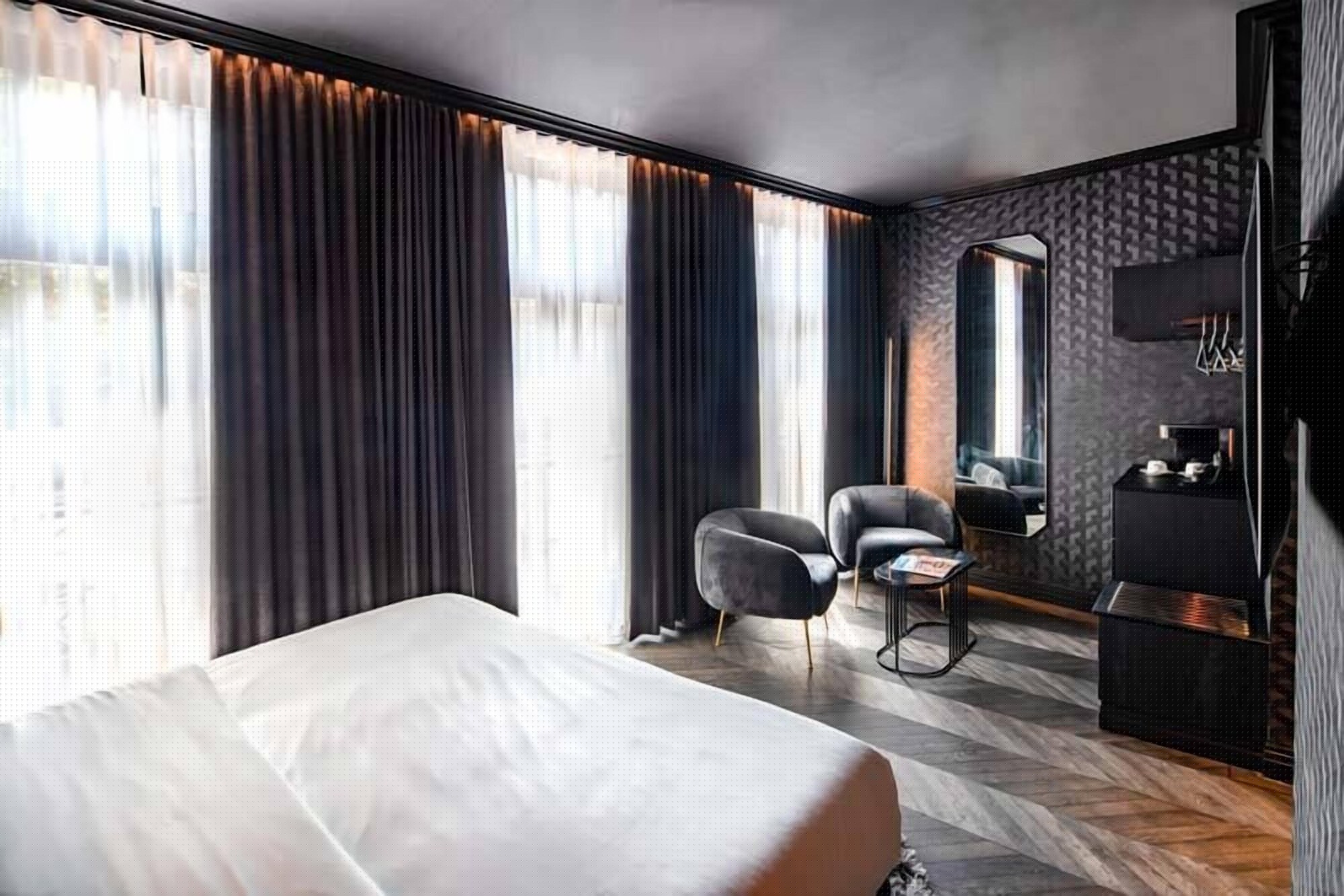 The Highlander Hotel Amsterdam — 10