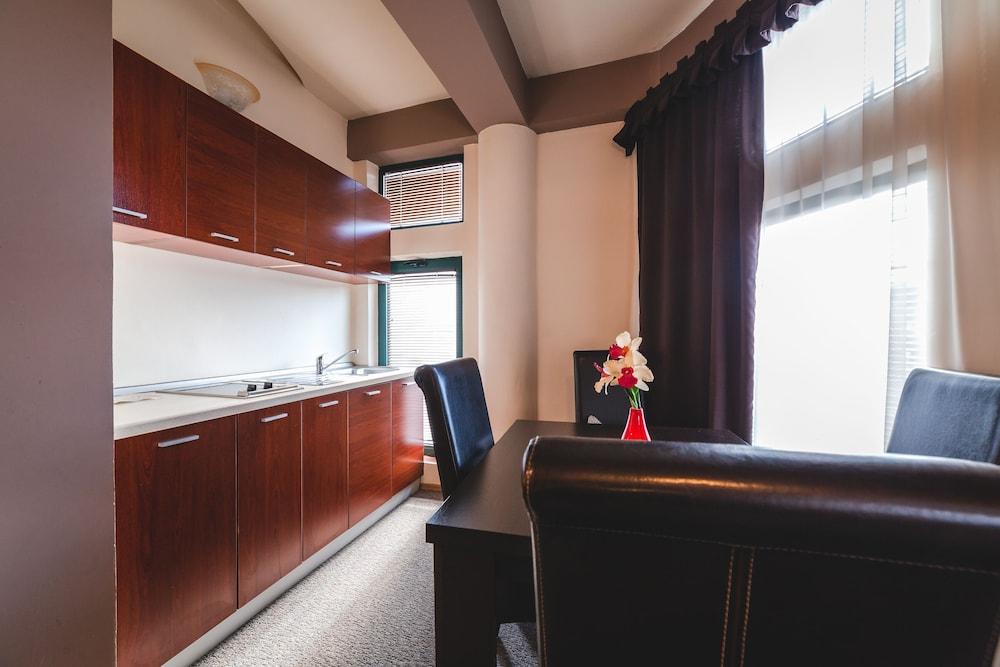 HOTEL KETO — 3