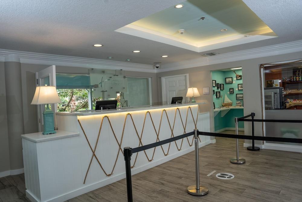 Holiday Inn Resort Grand Cayman, an IHG Hotel — 7