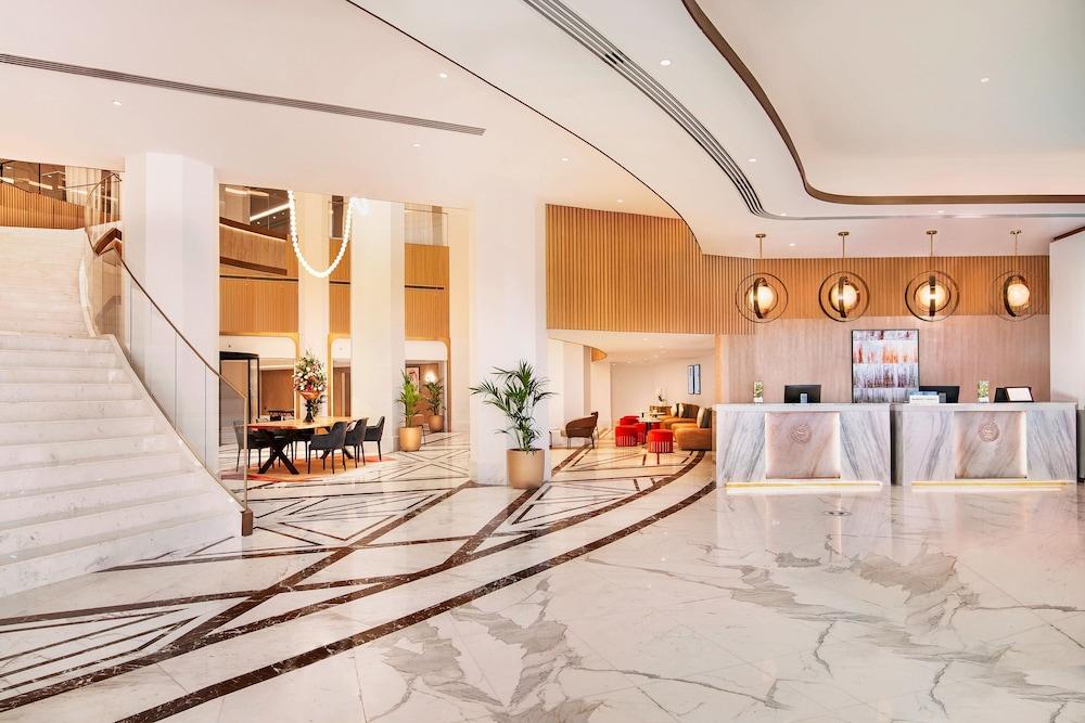 Sheraton Abu Dhabi Hotel & Resort — 6