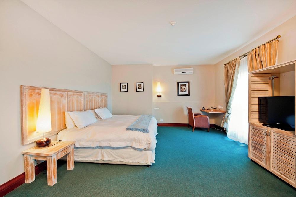 PROTEA HOTEL PELICAN BAY — 7