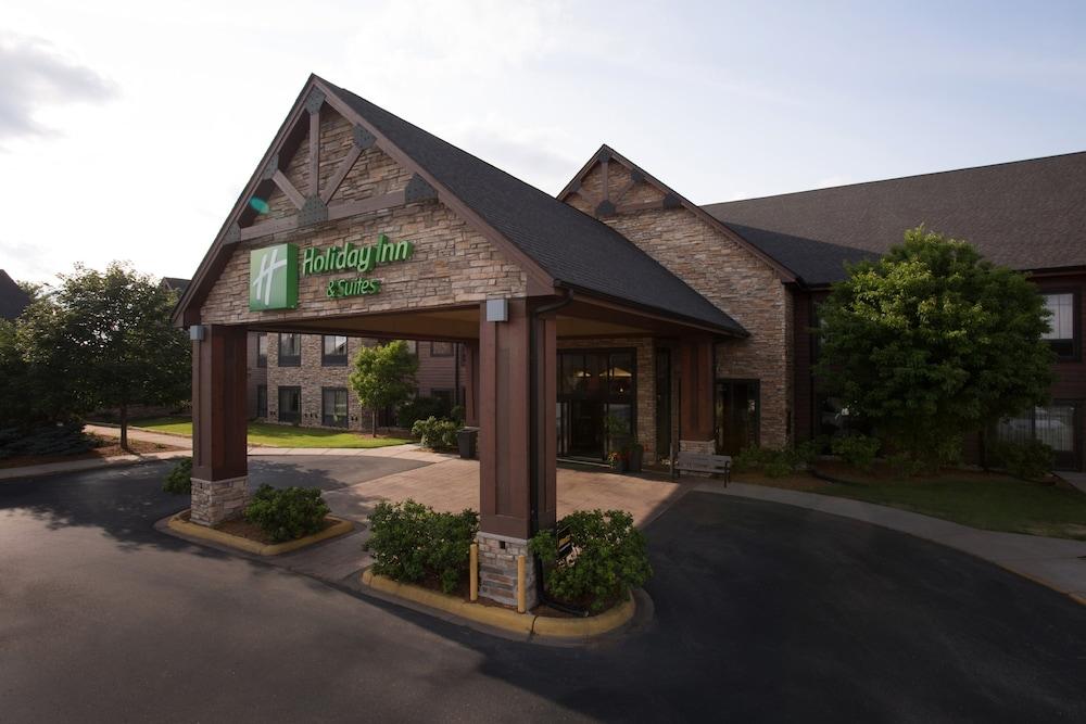 HOLIDAY INN HOTEL AND SUITES ST. PAUL NE - LAKE ELMO — 2