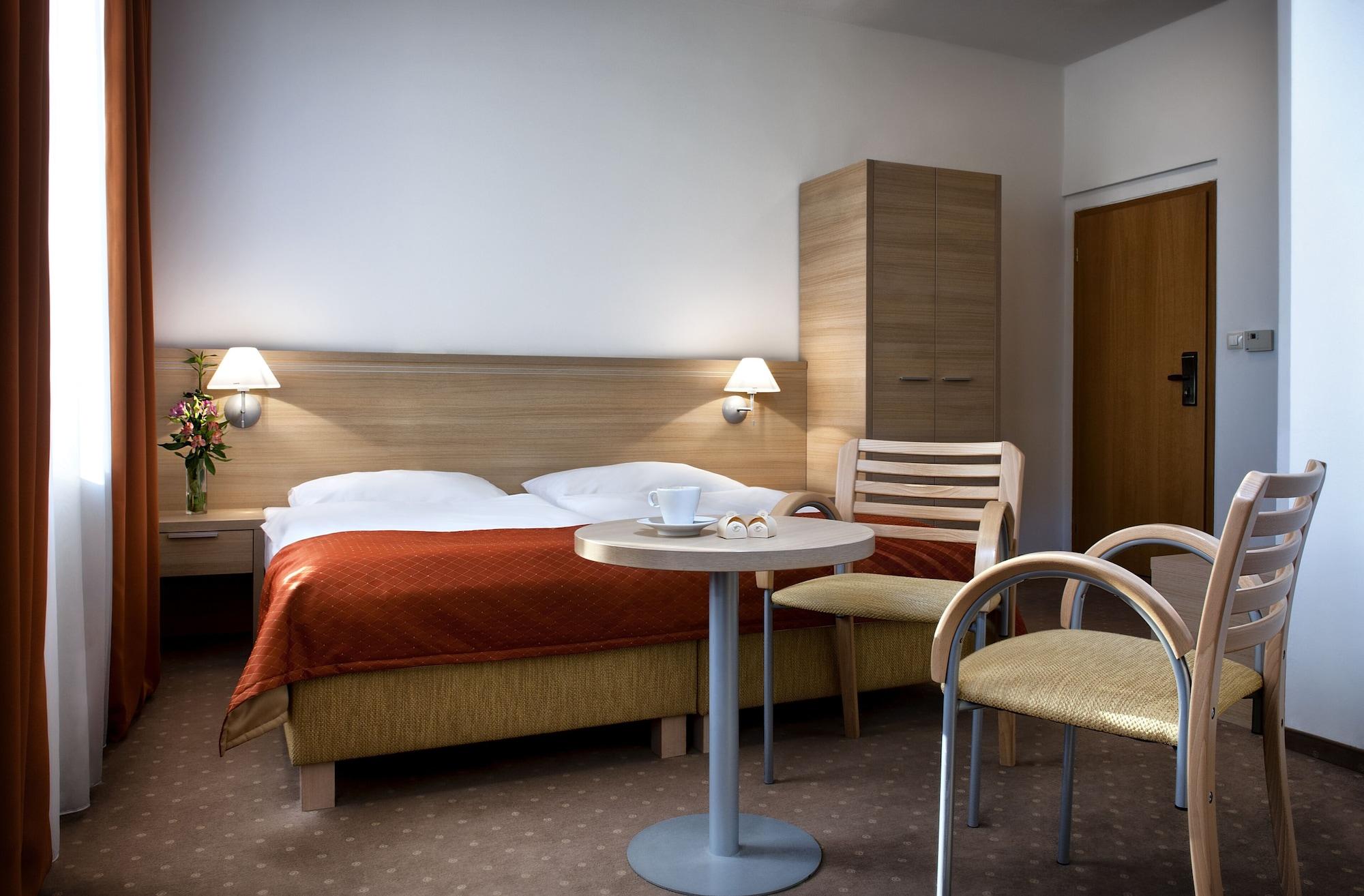 TATRA HOTEL 865365 — 10