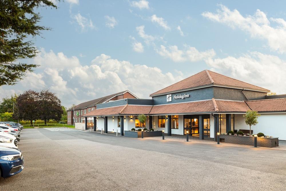 Holiday Inn High Wycombe M40 Jct. 4 — 3
