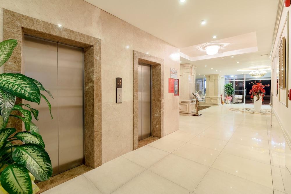 Romeliess Hotel — 9