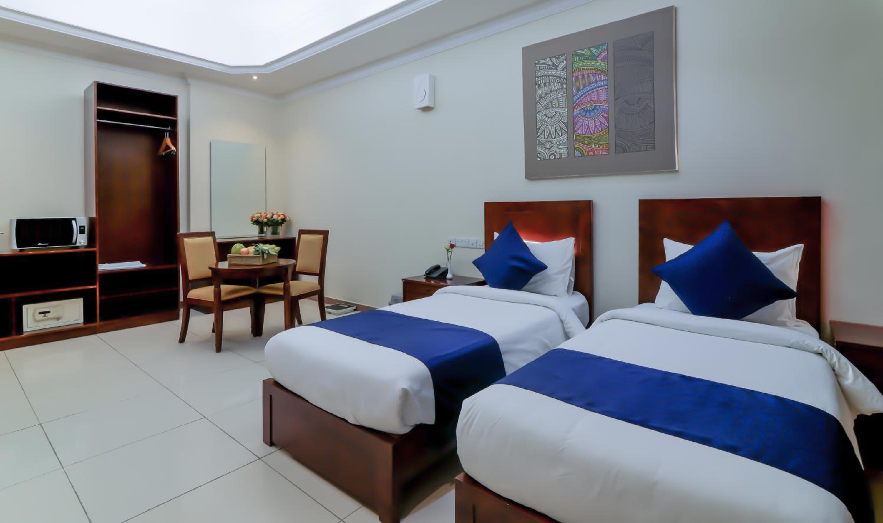 Tanzanite Executive Suites — 9