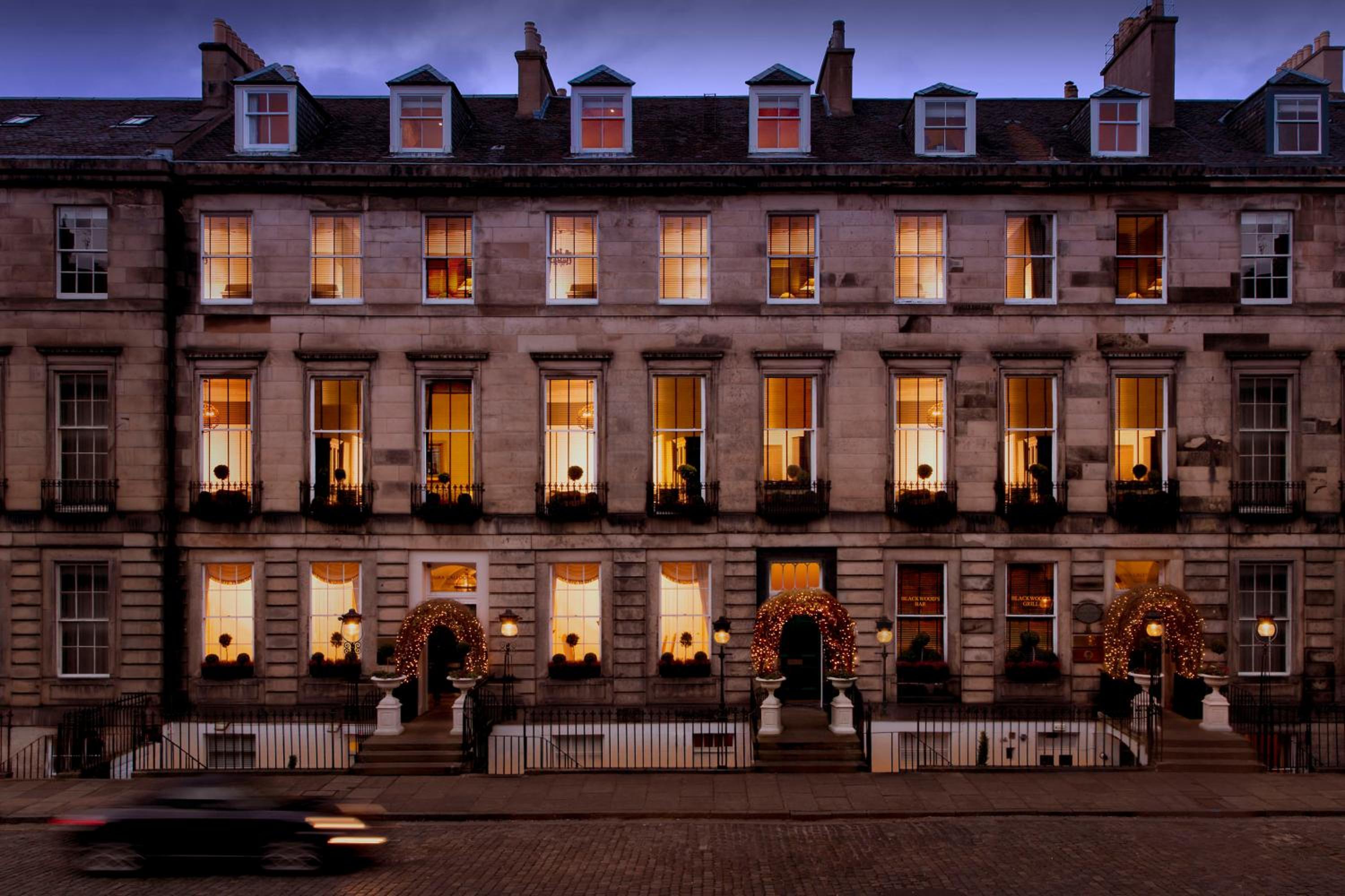 Nira Caledonia Hotel — 10