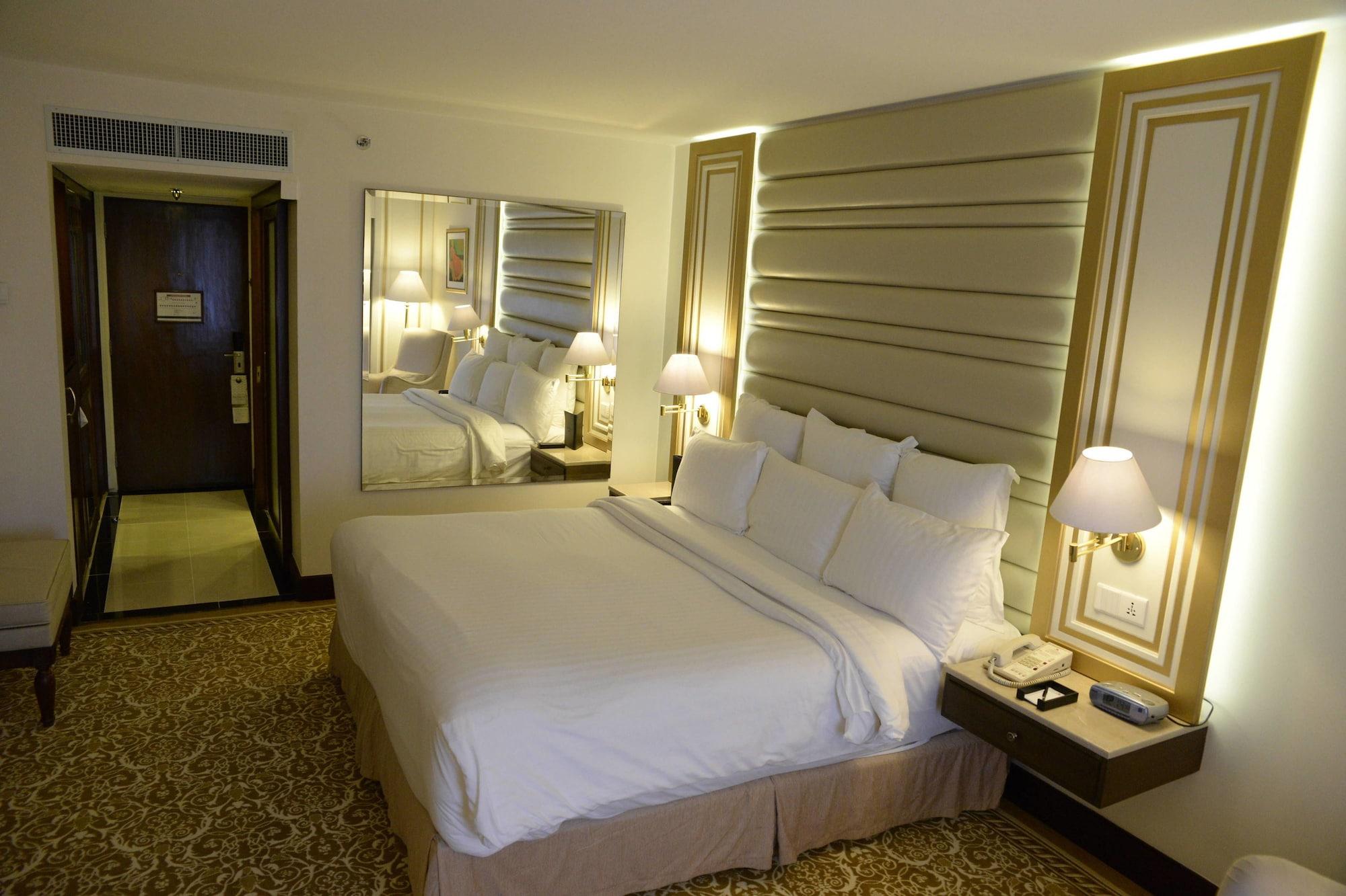 Marriott Karachi Hotel — 10