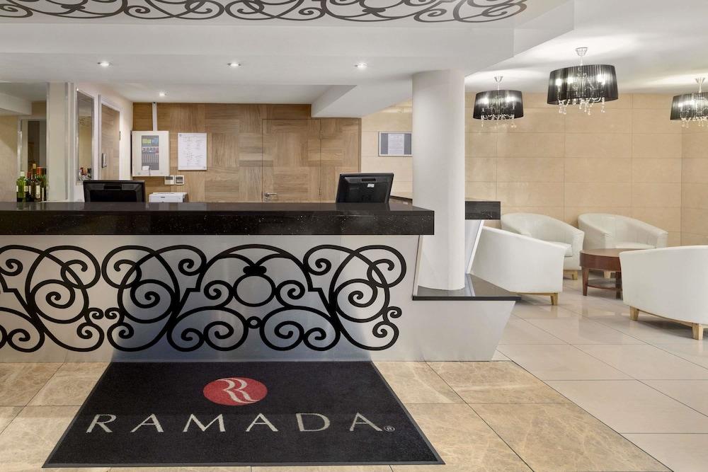 Ramada by Wyndham Oldbury Birmingham — 4