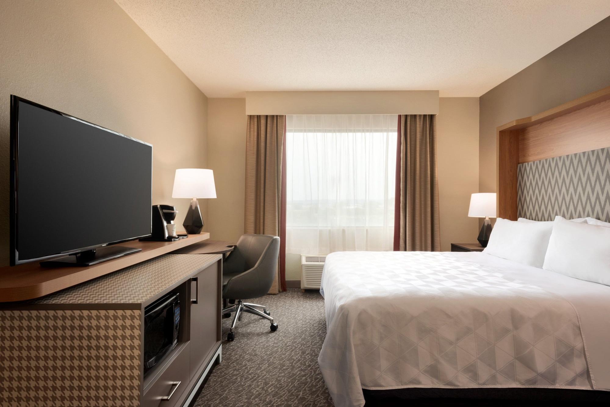 Holiday Inn Hotel & Suites Council Bluffs-I-29 — 10