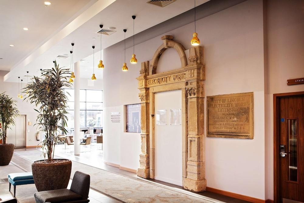 Doubletree By Hilton Lincoln — 7