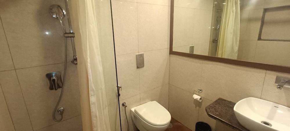 Hotel Ramanashree Richmond — 10