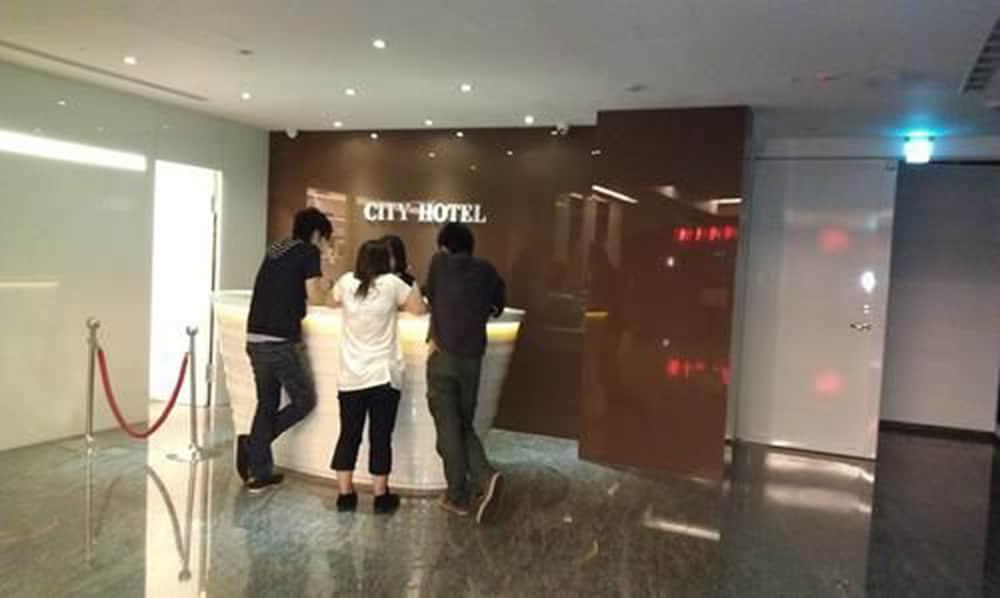 City Hotel Taipei — 8