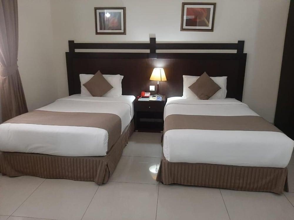 Al Hayat Hotel Suites — 9