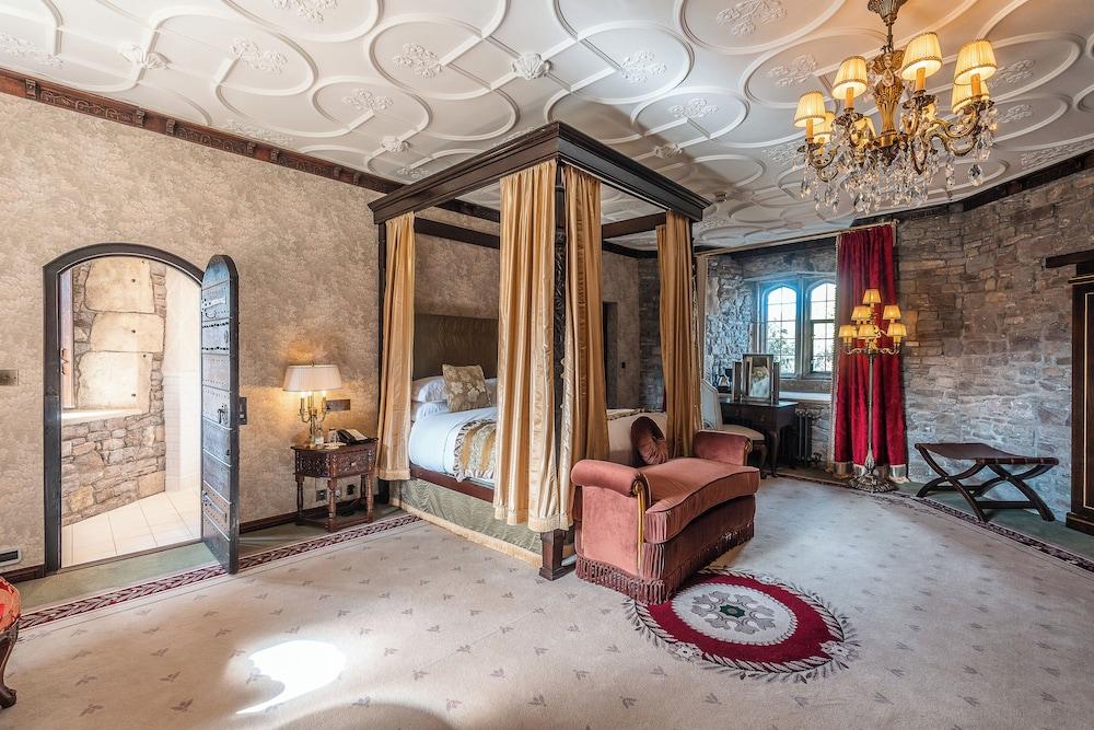 Thornbury Castle — 6