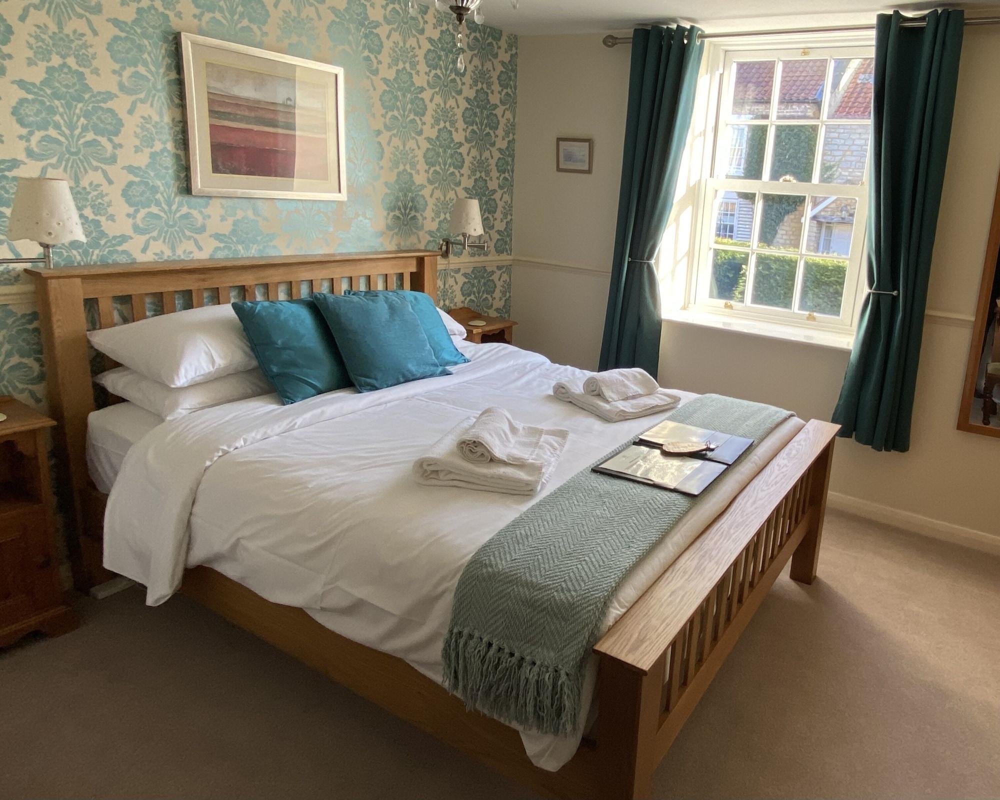 Plumpton Court — 7