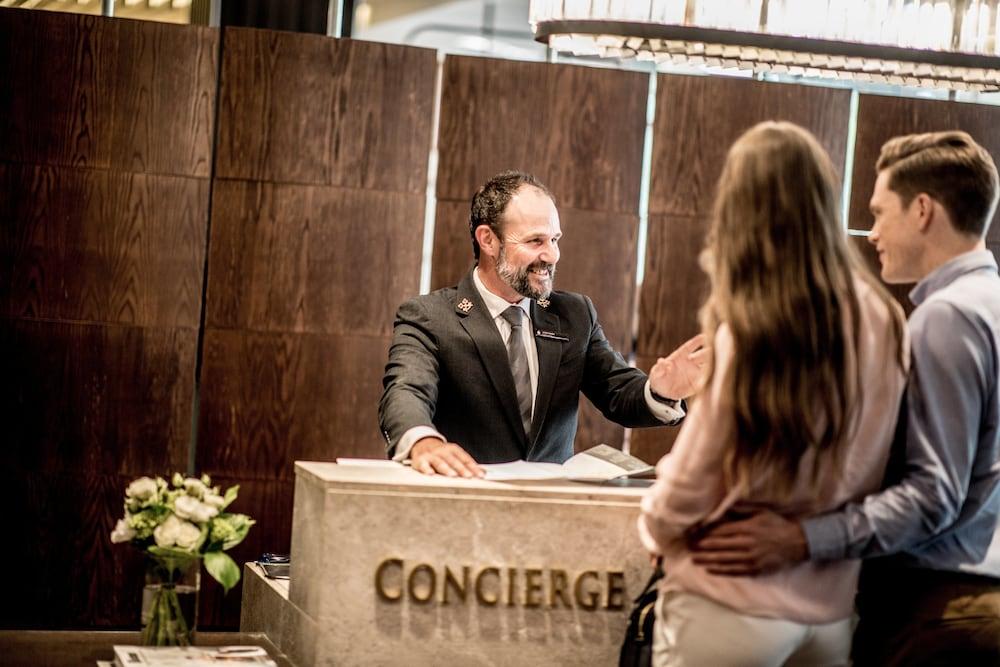INTERCONTINENTAL WELLINGTON — 8