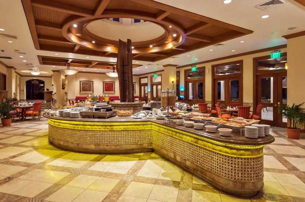 HOTEL PLAZA SUITES — 4