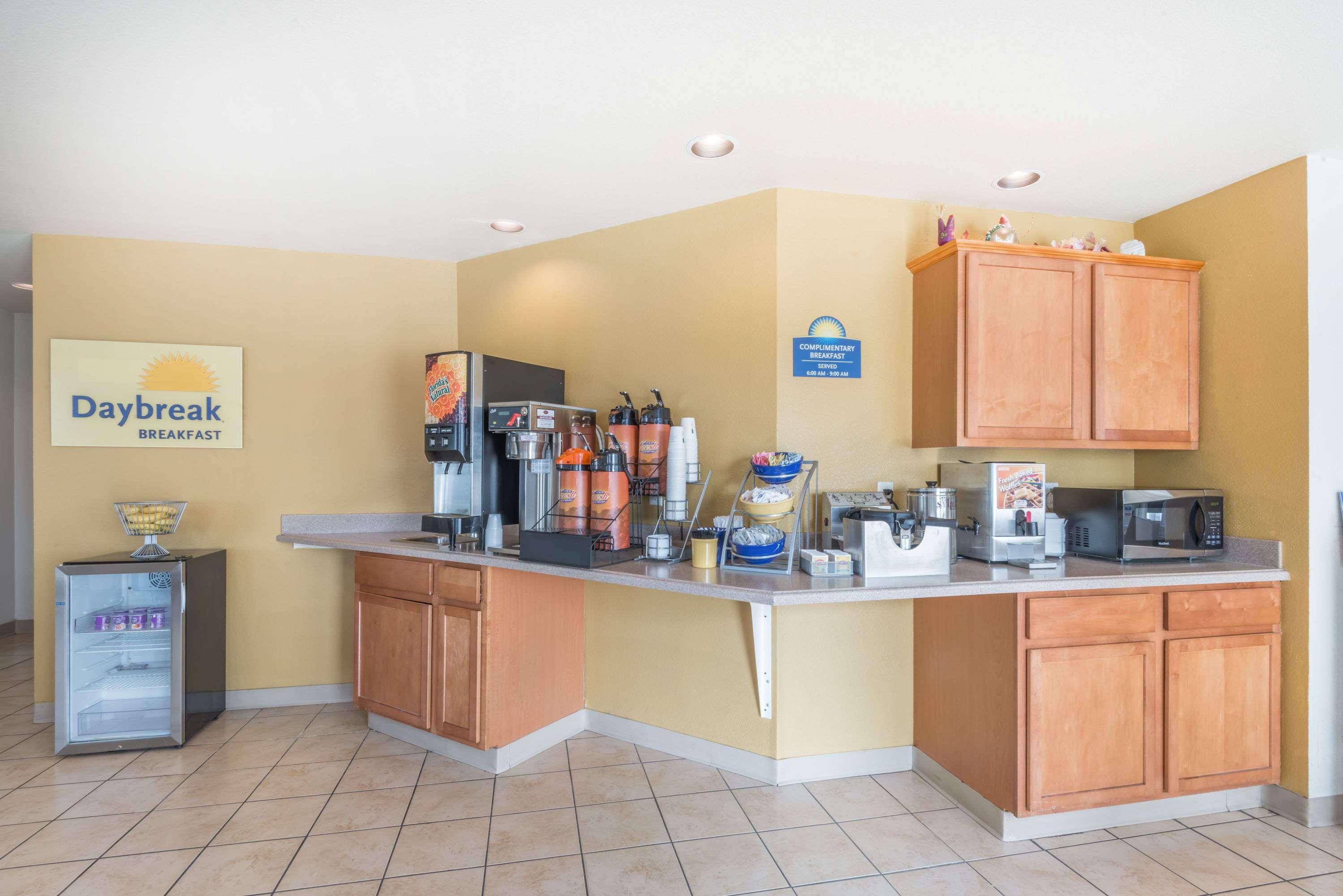 Hotel Andover KS — 2