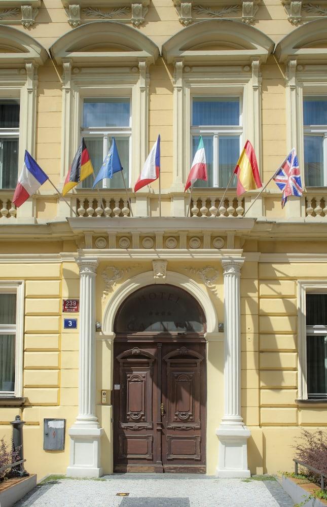 HOTEL GALILEO 110902 — 3