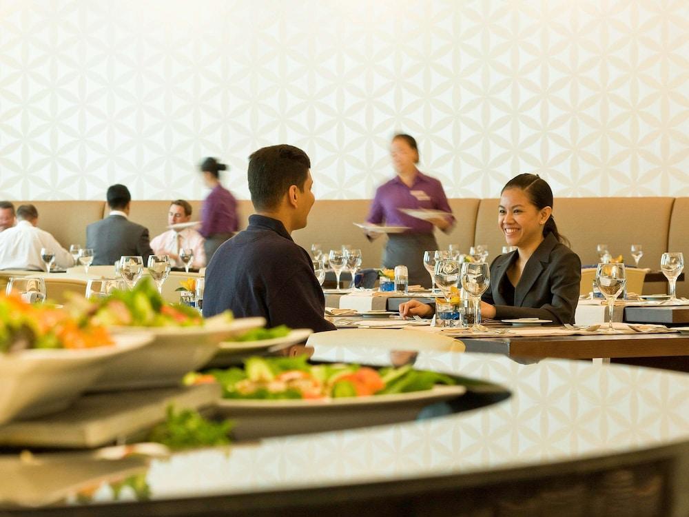 Novotel Deira Creekside Dubai — 7
