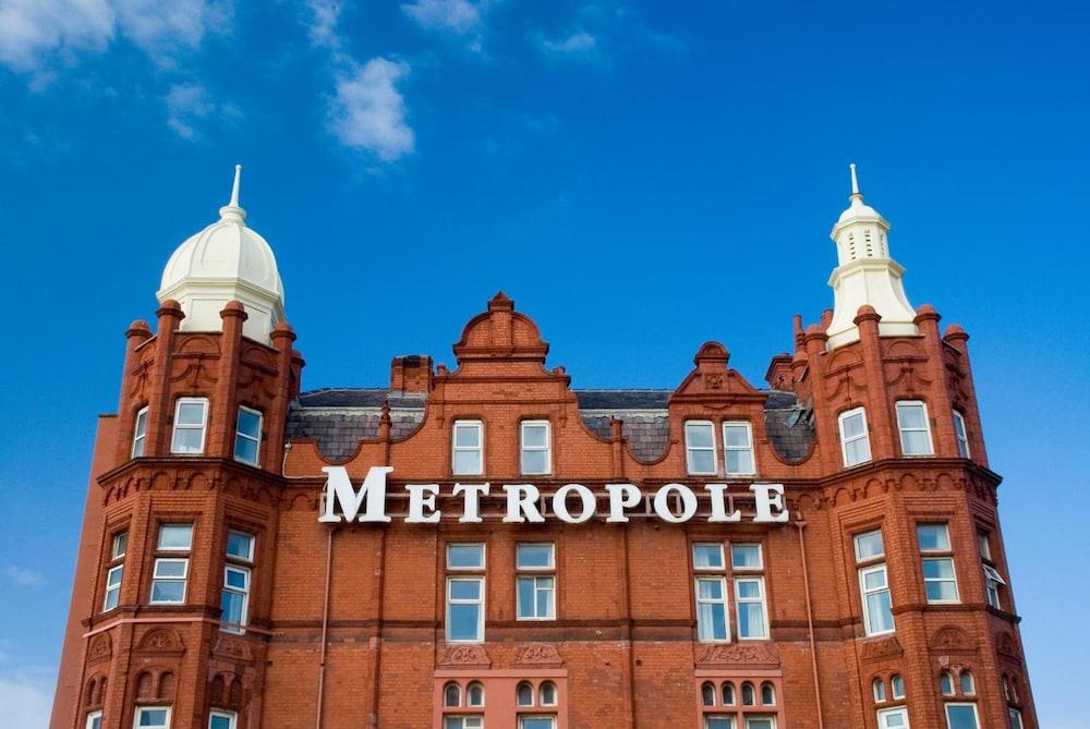 The Metropole Hotel — 5