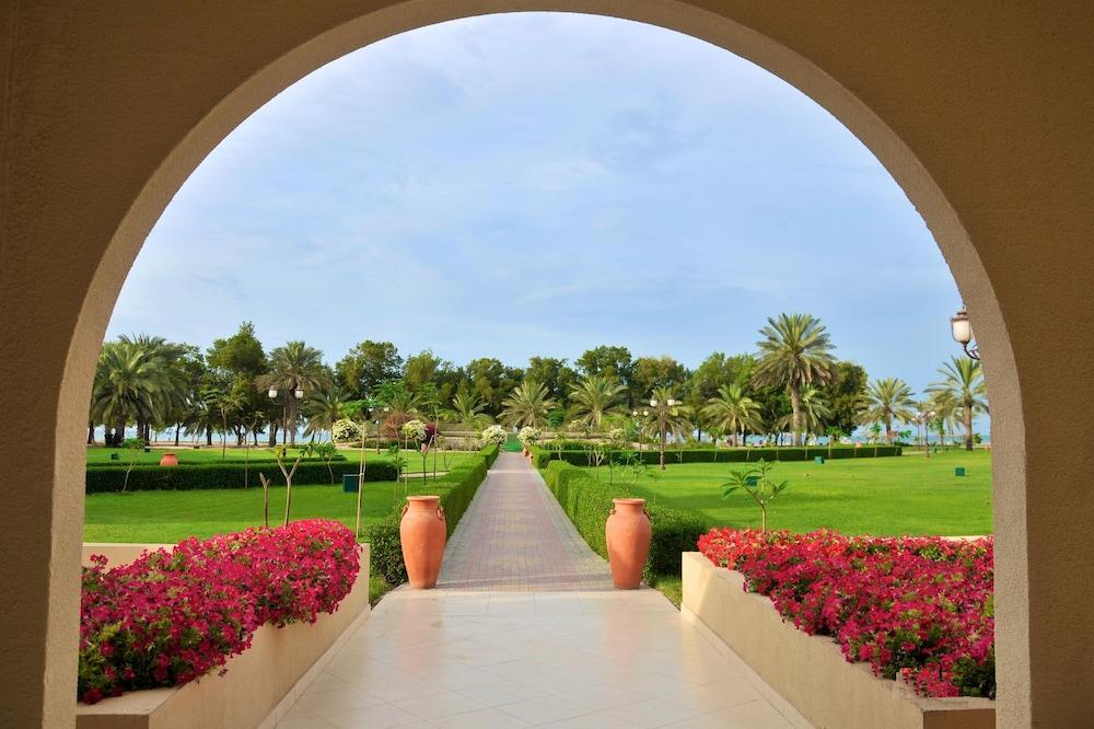 Dhafra Beach Hotel — 6