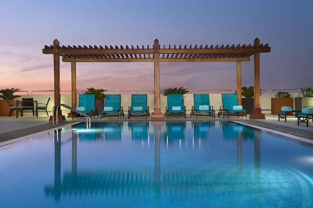 Hilton Garden Inn Dubai Jumeirah — 2