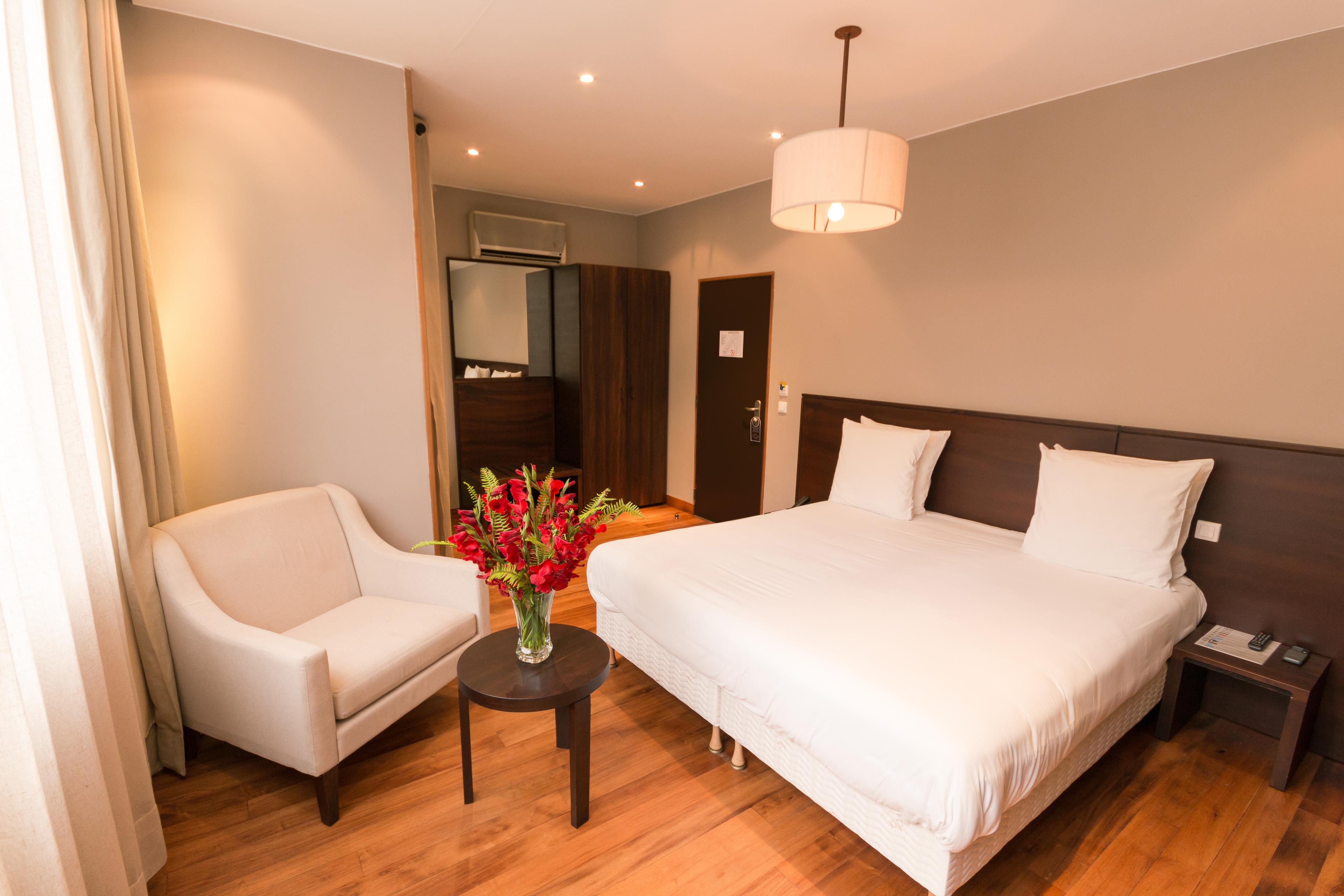 Le Louvre Hotel & Spa 1109898 — 10