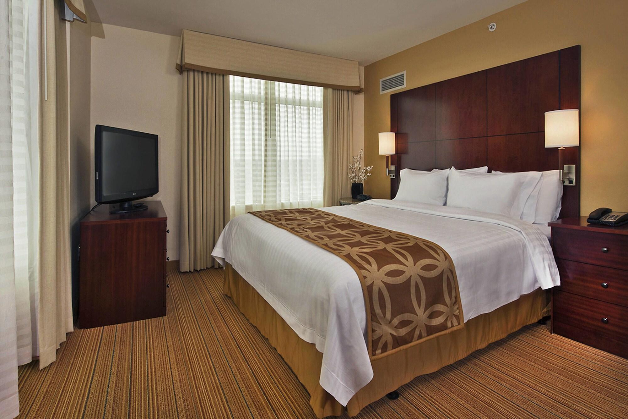 Residence Inn Arlington Capital View — 5