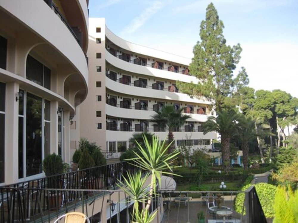 MENZEH ZALAGH — 2
