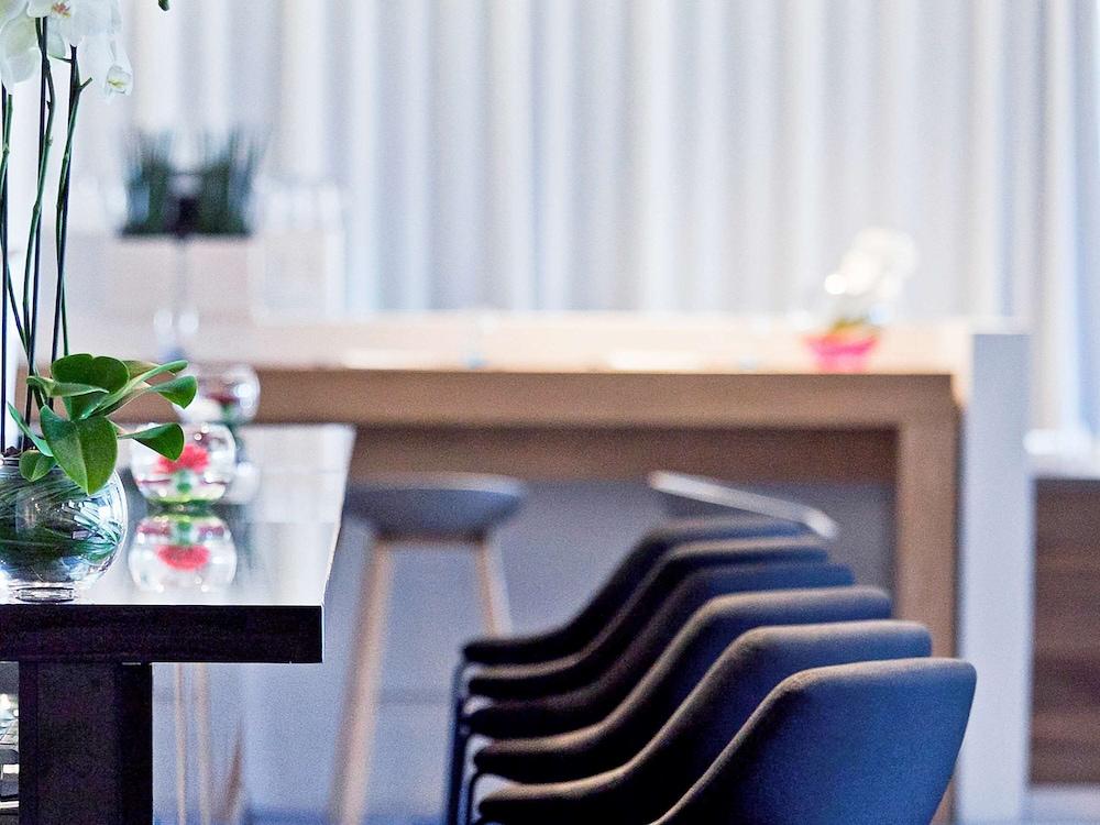 NOVOTEL KATOWICE CENTRUM — 10