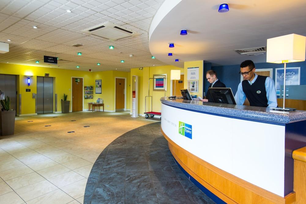 HOLIDAY INN EXPRESS BRADFORD CITY CENTRE — 6