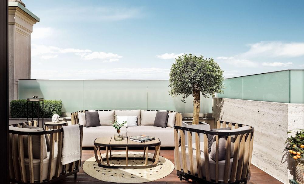 PARK HYATT MILAN 15114 — 5