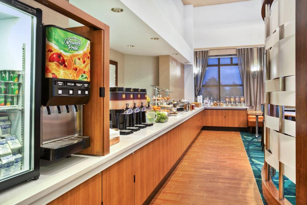 SpringHill Suites Chicago Southwest at Burr Ridge/Hinsdale — 6